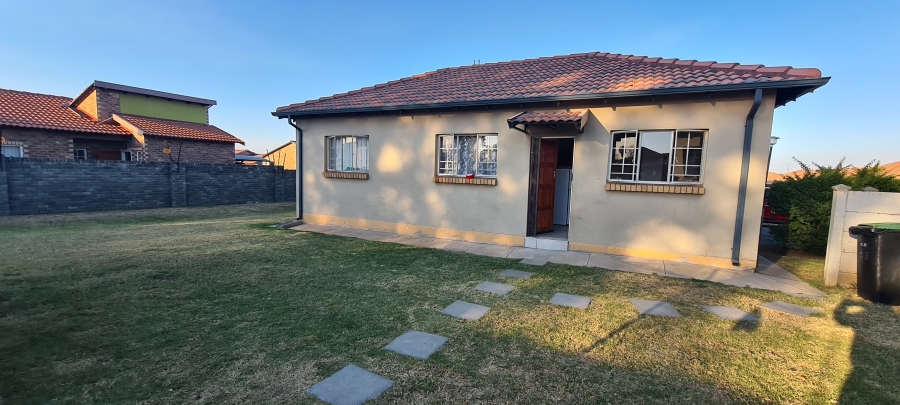 3 Bedroom Property for Sale in Waterval East North West